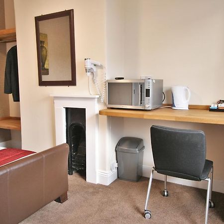 Central Hotel Cheltenham By Roomsbooked Екстер'єр фото