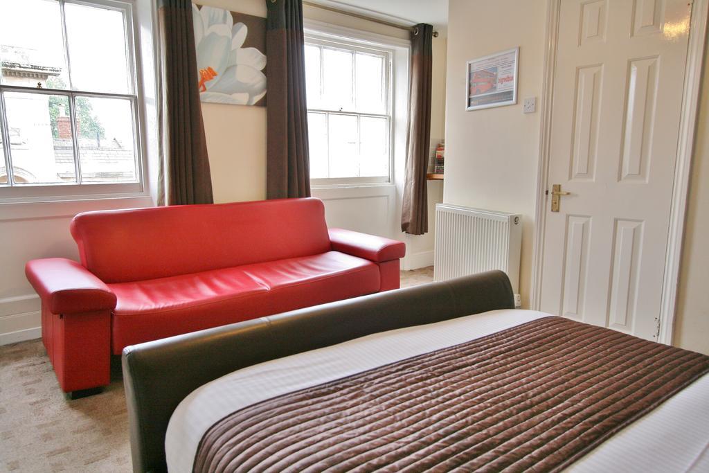Central Hotel Cheltenham By Roomsbooked Номер фото